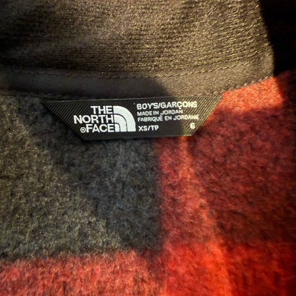 The North Face Red and Black Plaid Jacket - Picture 4 of 6
